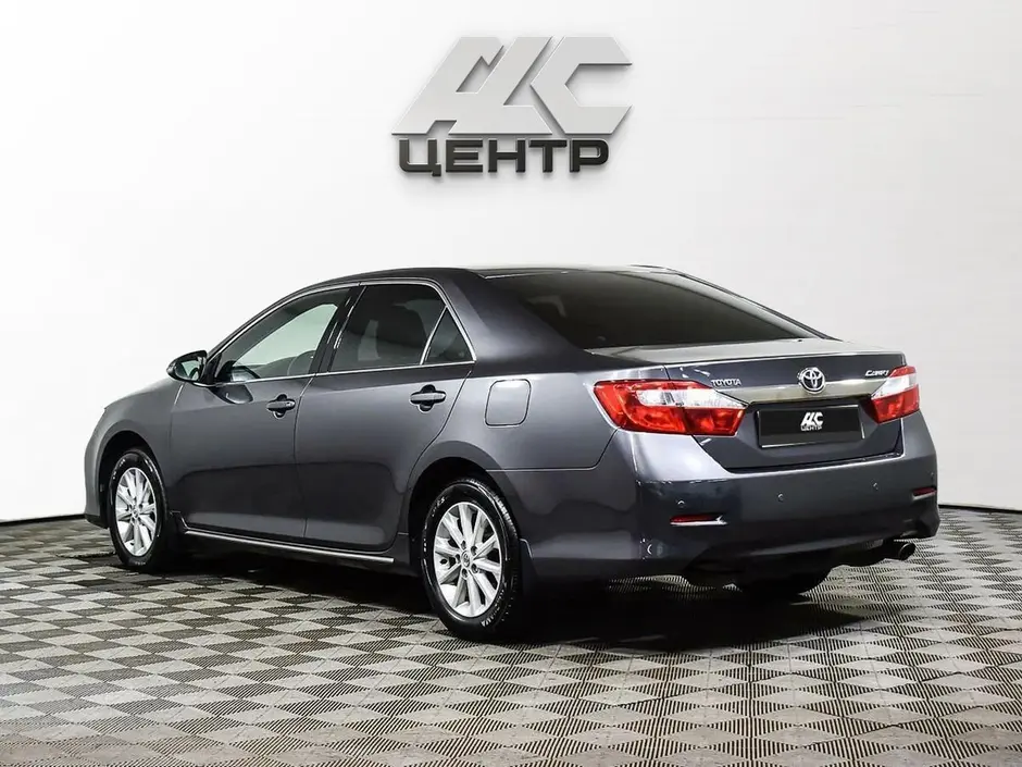 Toyota Camry, 2013 г.