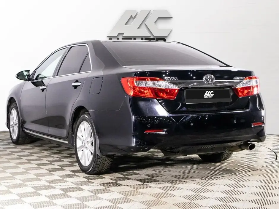 Toyota Camry, 2013 г.