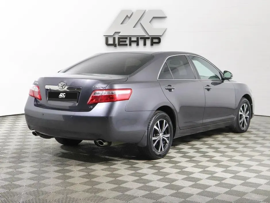 Toyota Camry, 2011 г.