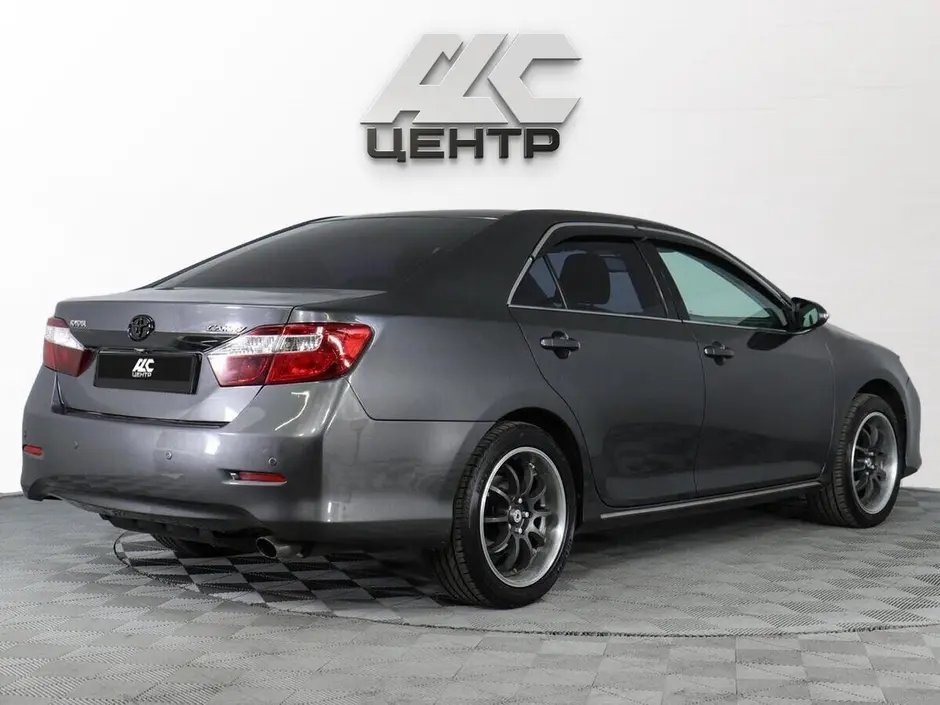 Toyota Camry, 2012 г.