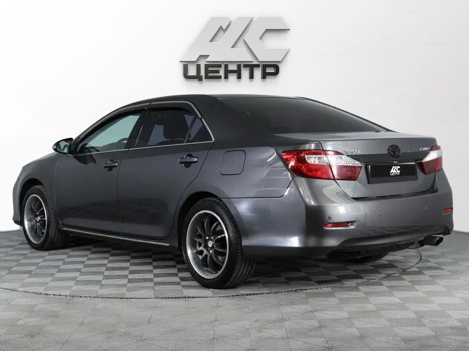 Toyota Camry, 2012 г.