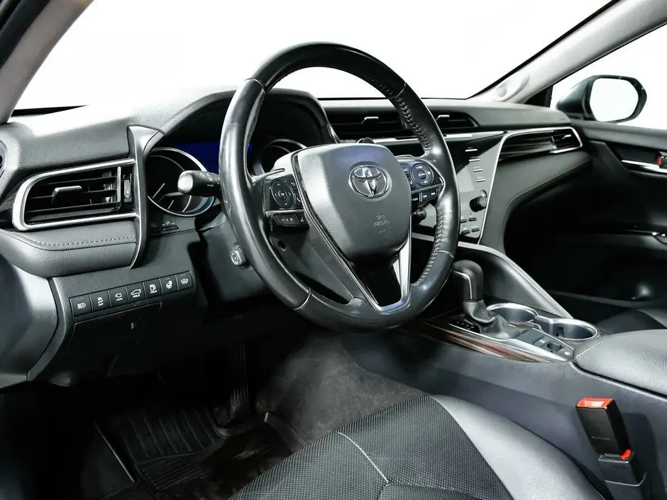 Toyota Camry, 2018 г.