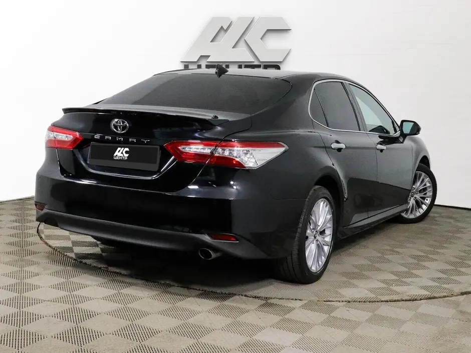 Toyota Camry, 2018 г.