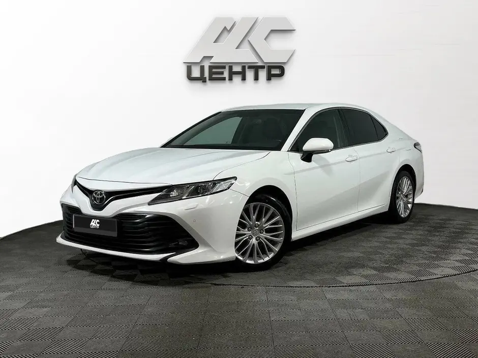 Toyota Camry, 2018 г.