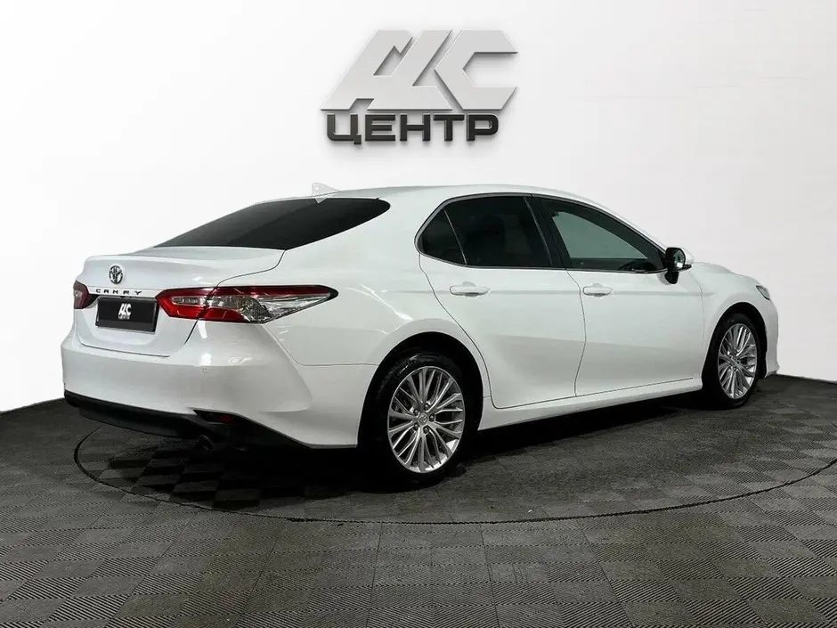 Toyota Camry, 2018 г.