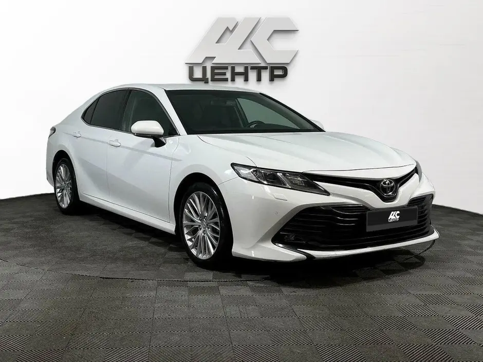 Toyota Camry, 2018 г.