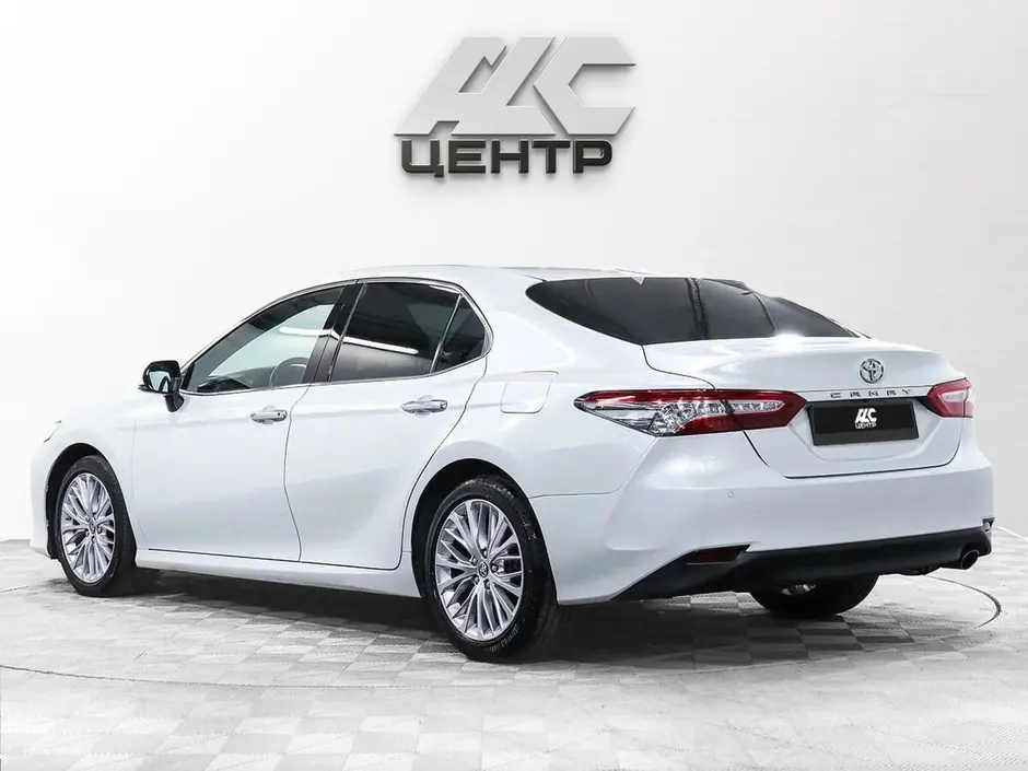 Toyota Camry, 2020 г.