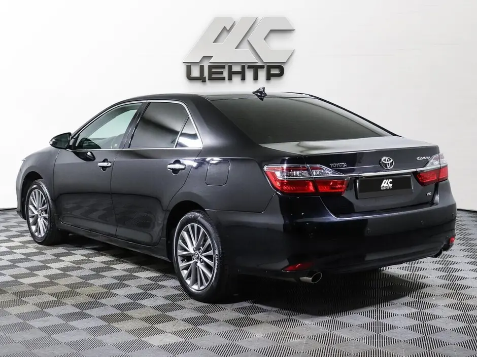 Toyota Camry, 2016 г.