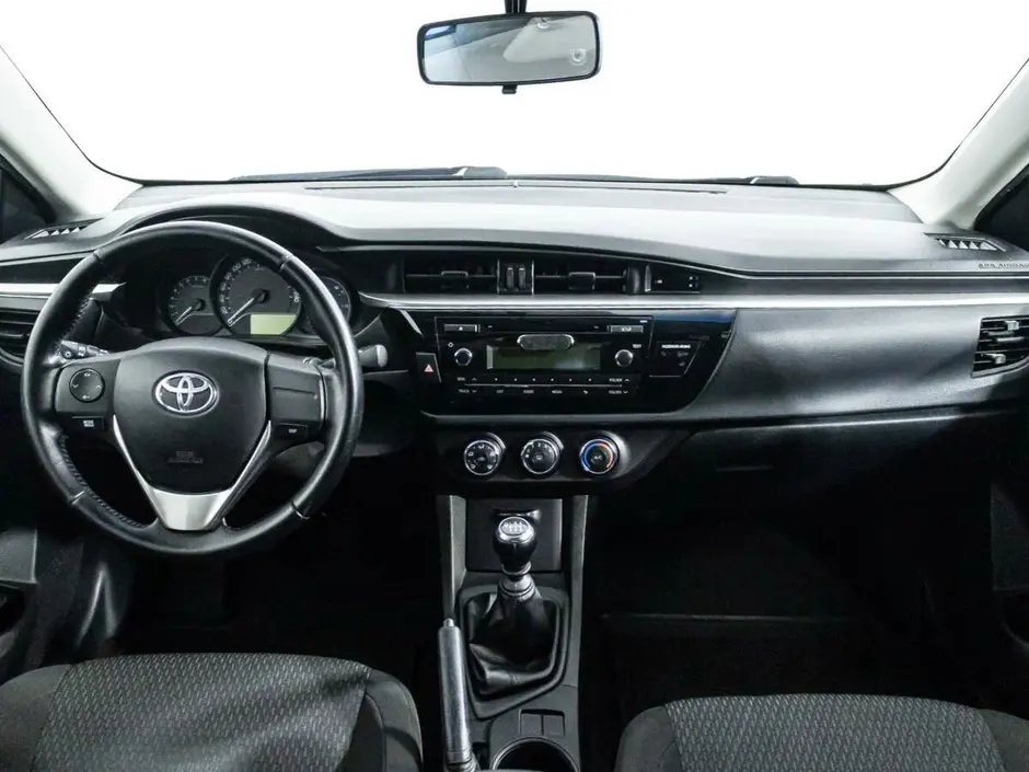 Toyota Corolla, 2015 г.