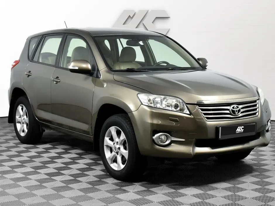 Toyota RAV4, 2011 г.