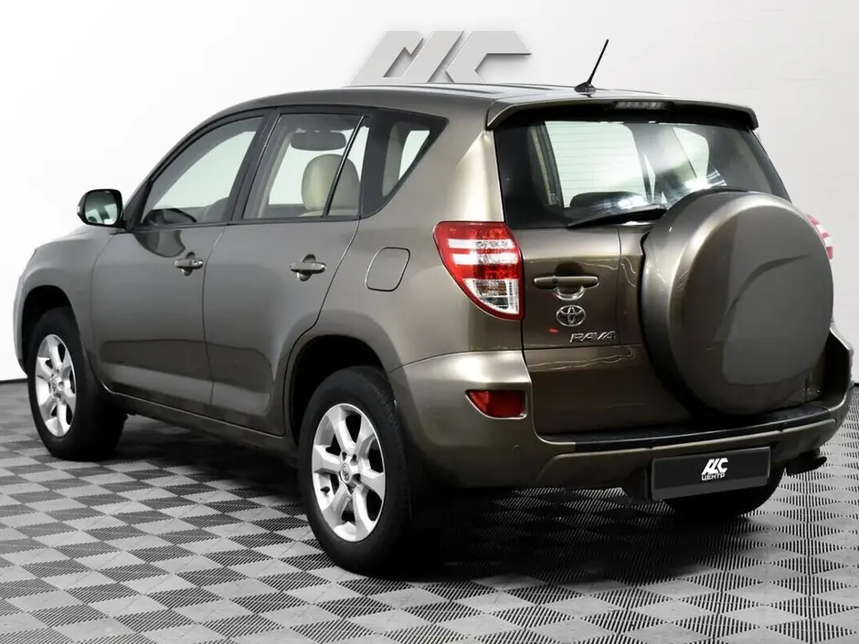 Toyota RAV4, 2011 г.