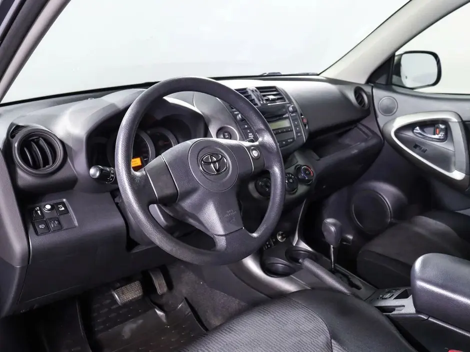 Toyota RAV4, 2010 г.