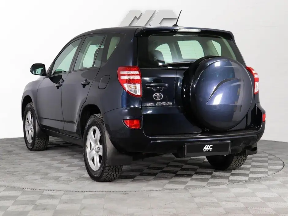 Toyota RAV4, 2011 г.