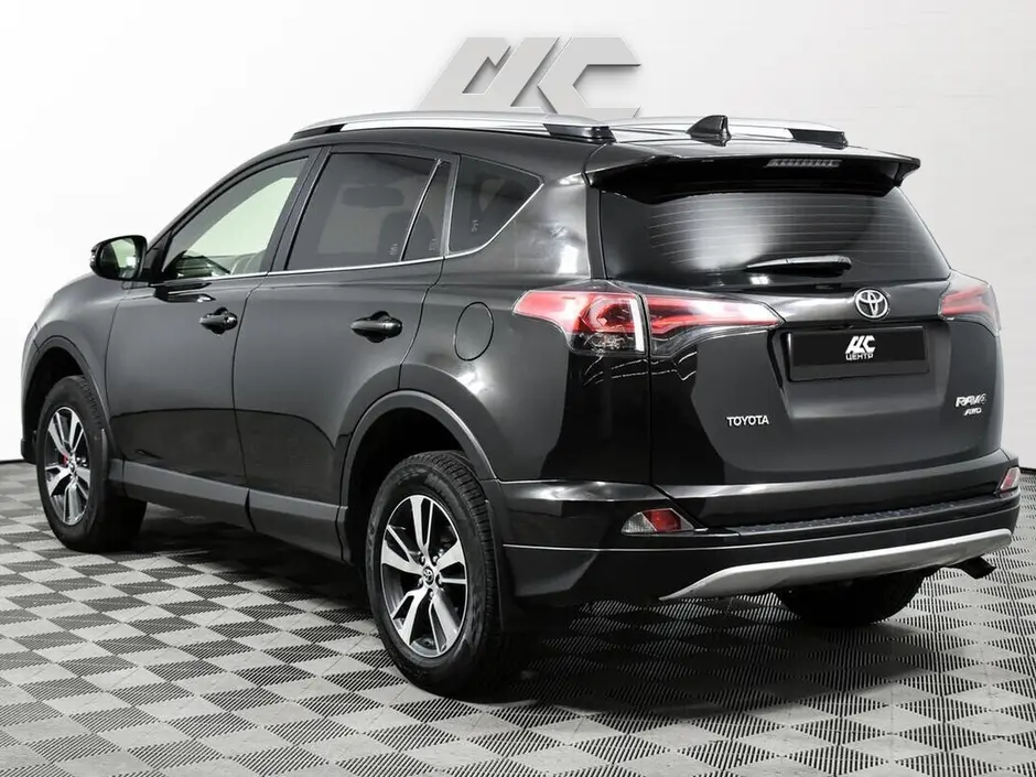 Toyota RAV4, 2016 г.