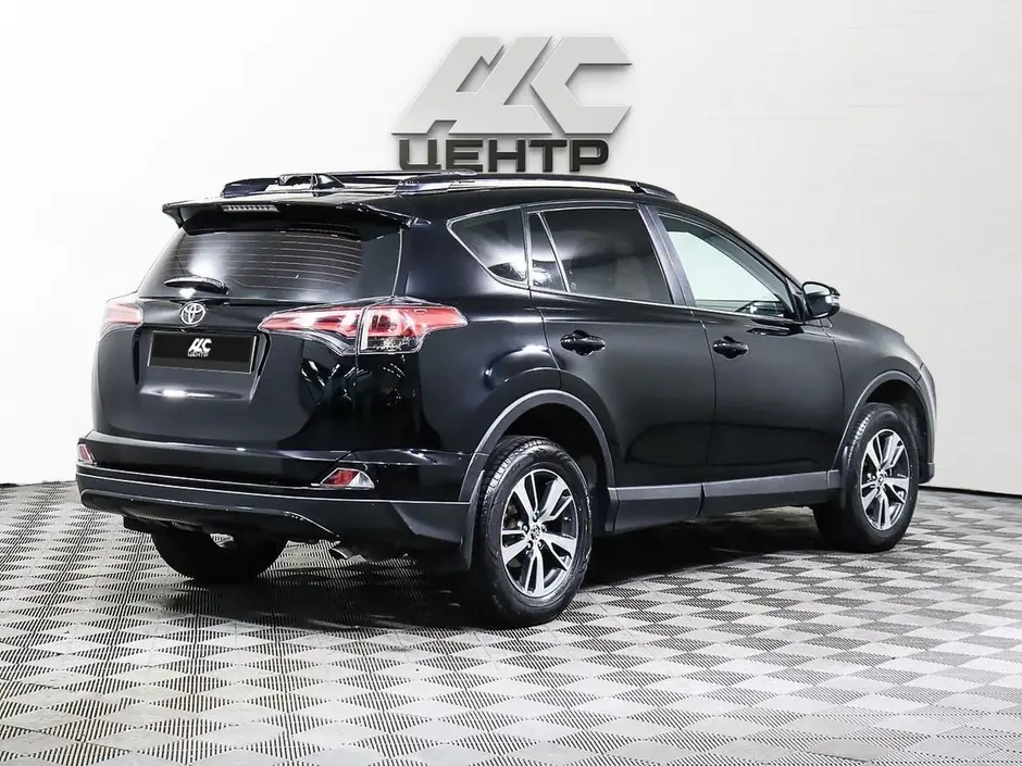 Toyota RAV4, 2018 г.