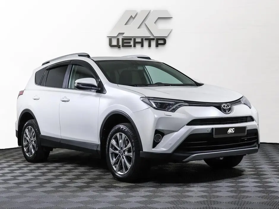 Toyota RAV4, 2017 г.