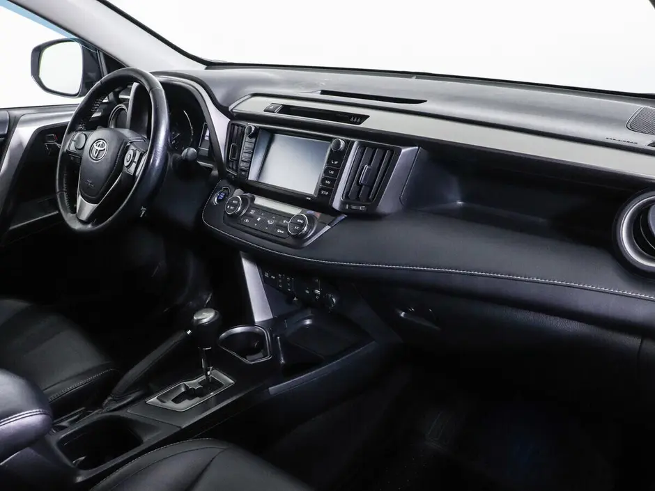 Toyota RAV4, 2017 г.