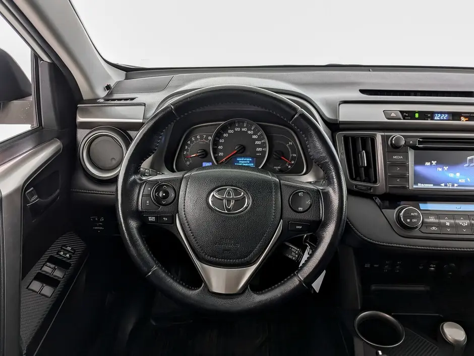 Toyota RAV4, 2015 г.