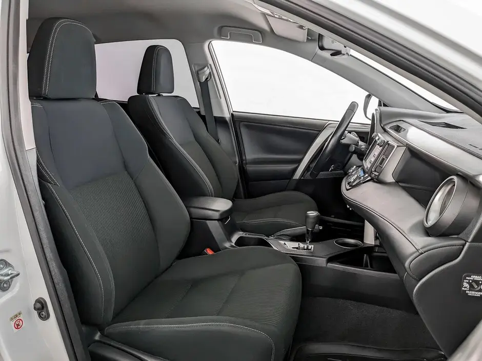 Toyota RAV4, 2015 г.