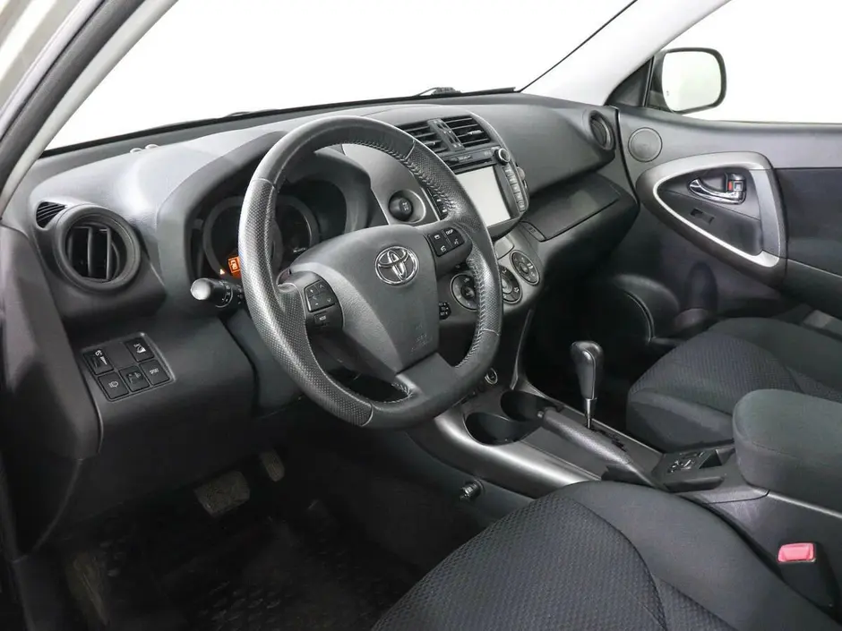 Toyota RAV4, 2012 г.