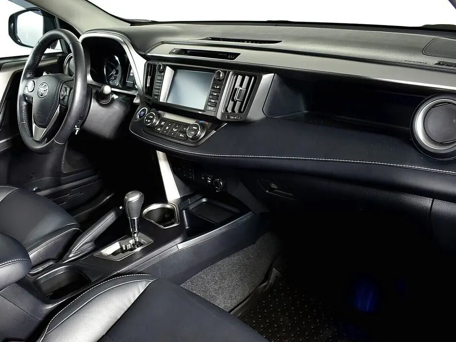 Toyota RAV4, 2018 г.