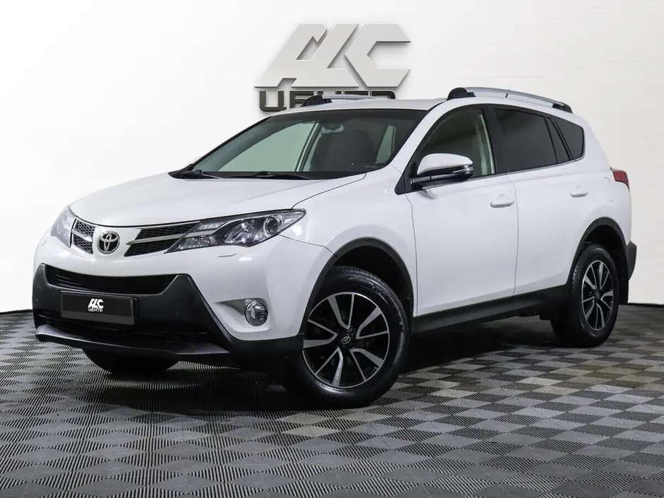 Toyota RAV4, 2015 г.