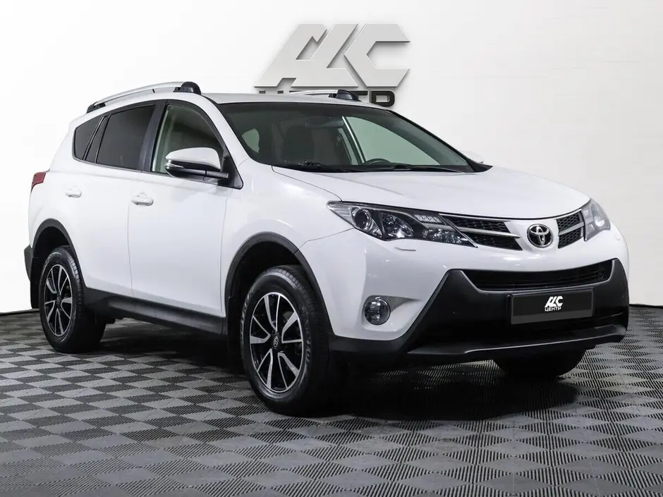 Toyota RAV4, 2015 г.