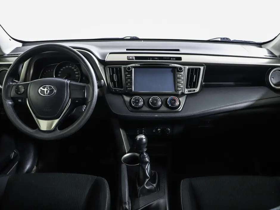 Toyota RAV4, 2015 г.