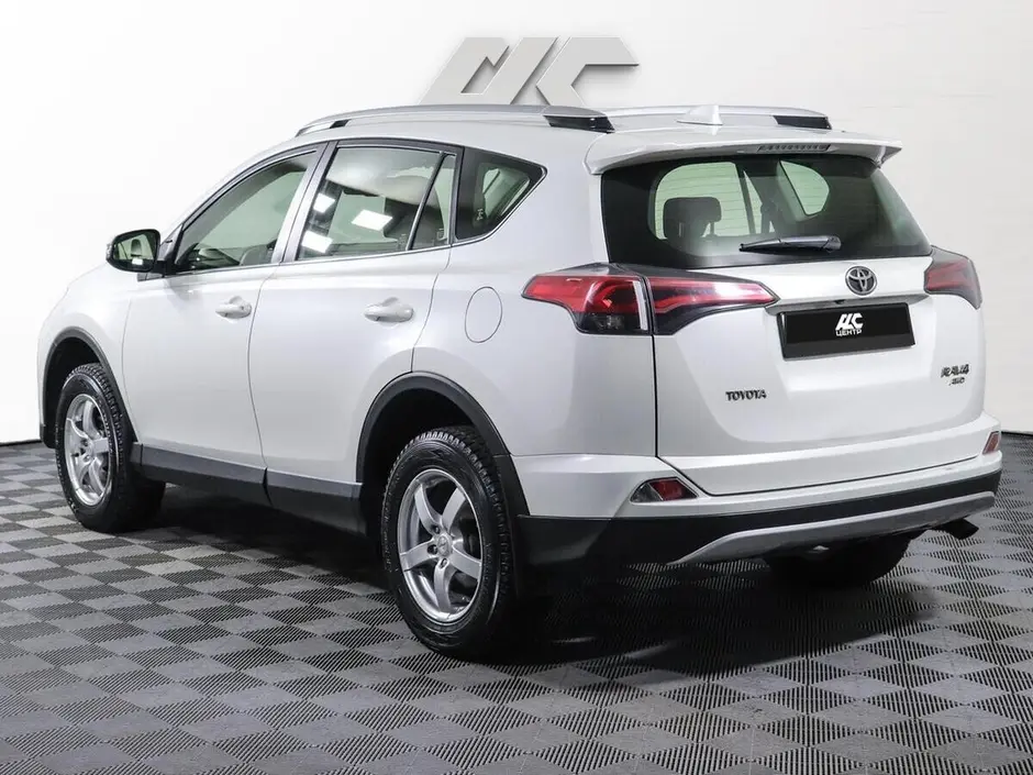 Toyota RAV4, 2016 г.