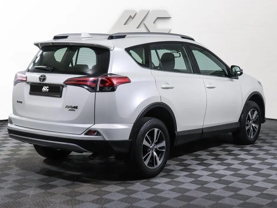 Toyota RAV4, 2017 г.