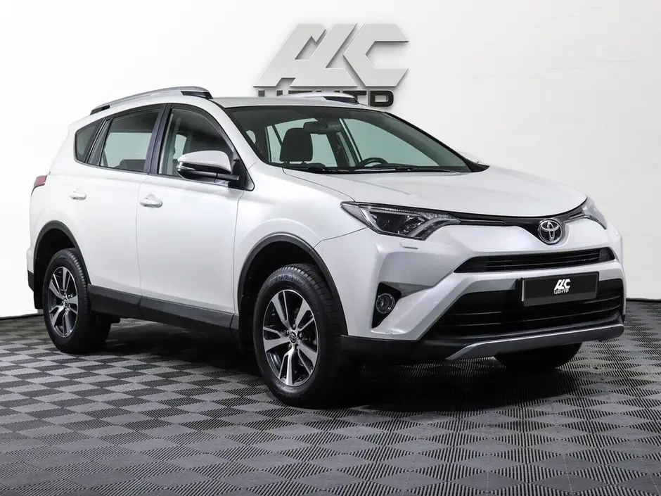 Toyota RAV4, 2017 г.