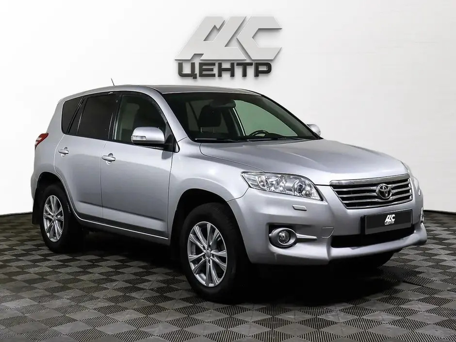 Toyota RAV4, 2010 г.