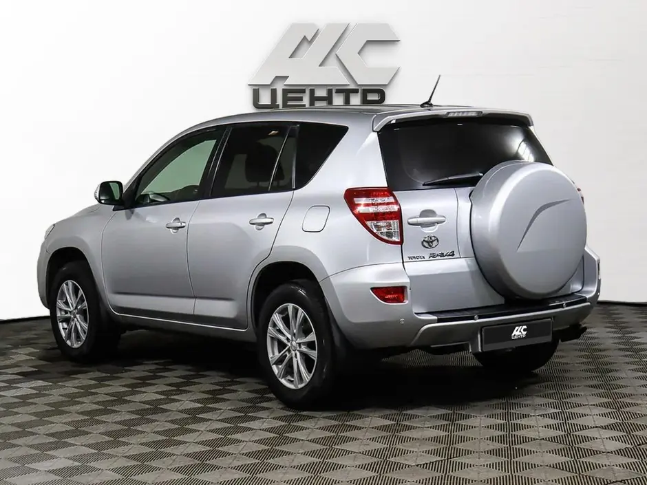 Toyota RAV4, 2010 г.