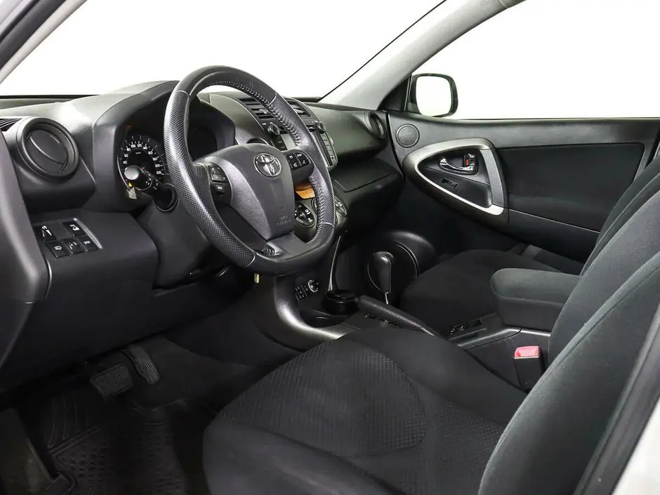 Toyota RAV4, 2010 г.