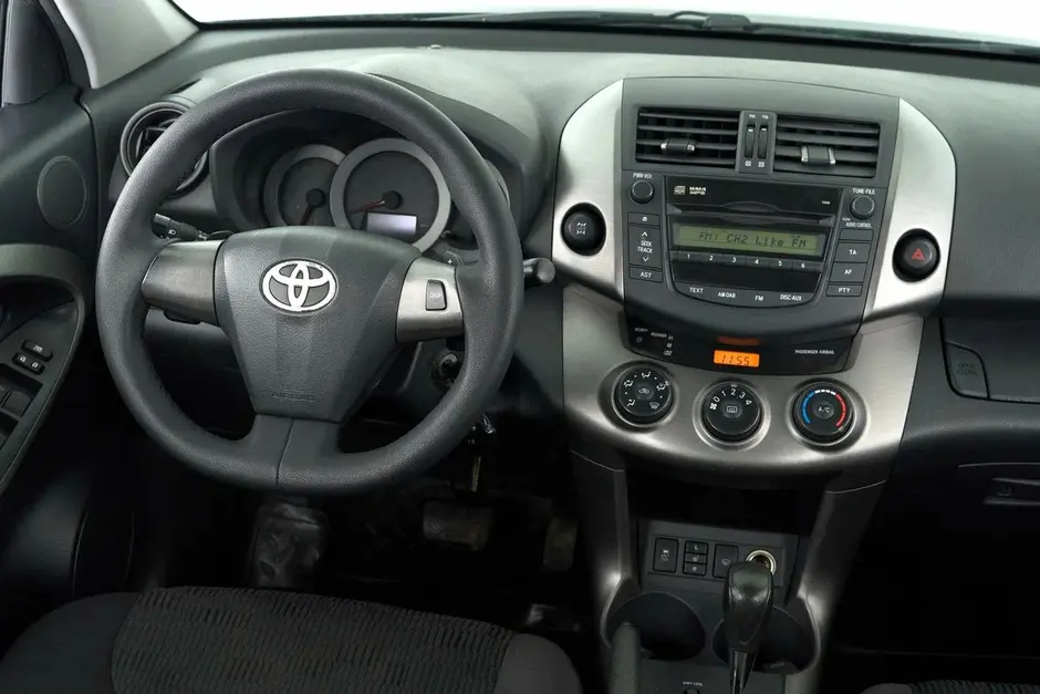 Toyota RAV4, 2011 г.
