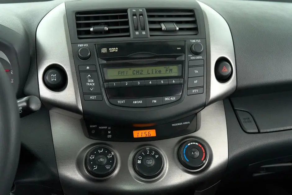 Toyota RAV4, 2011 г.