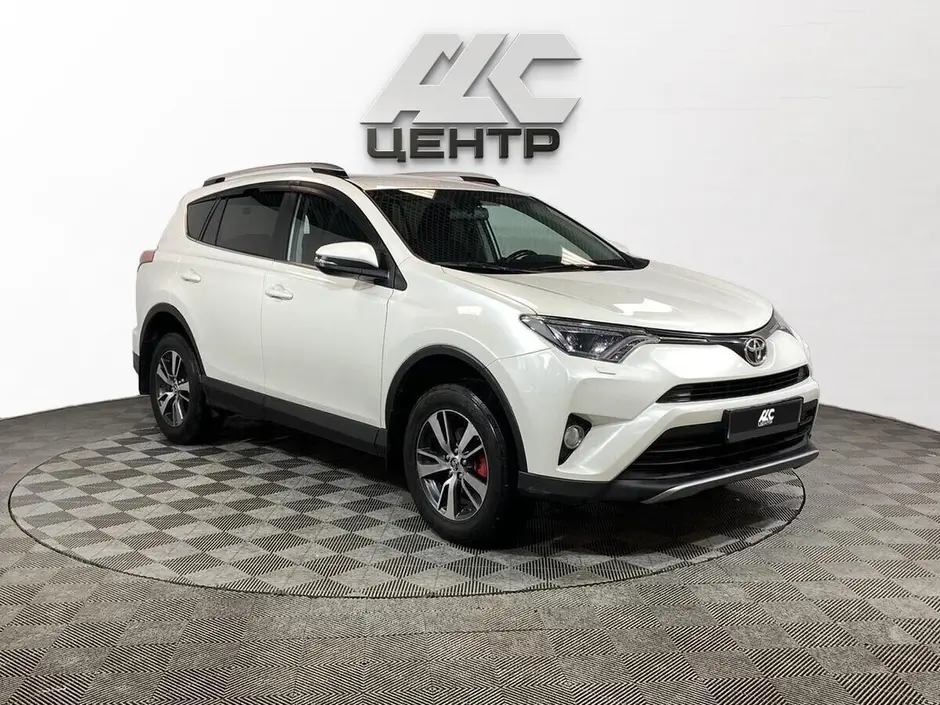 Toyota RAV4, 2017 г.