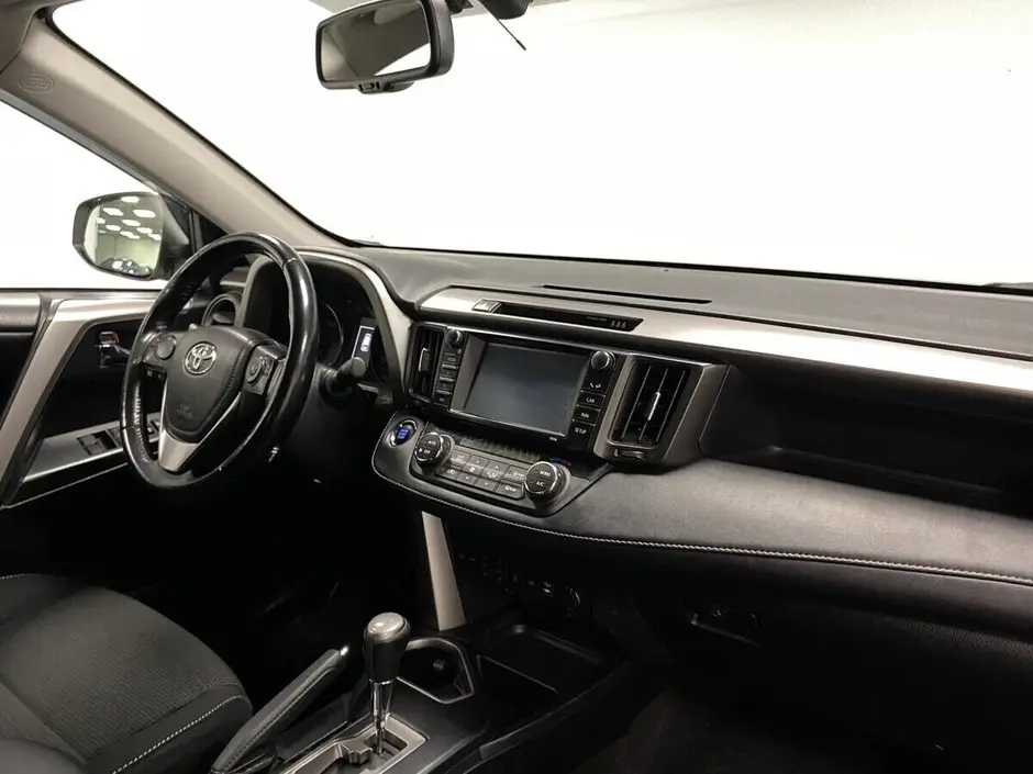 Toyota RAV4, 2017 г.