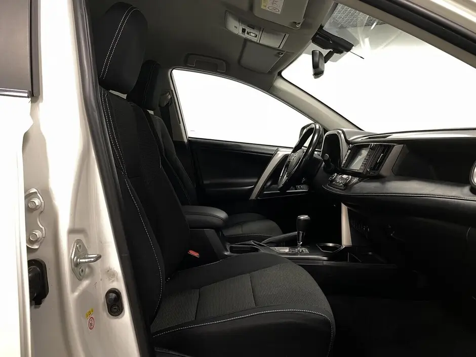 Toyota RAV4, 2017 г.