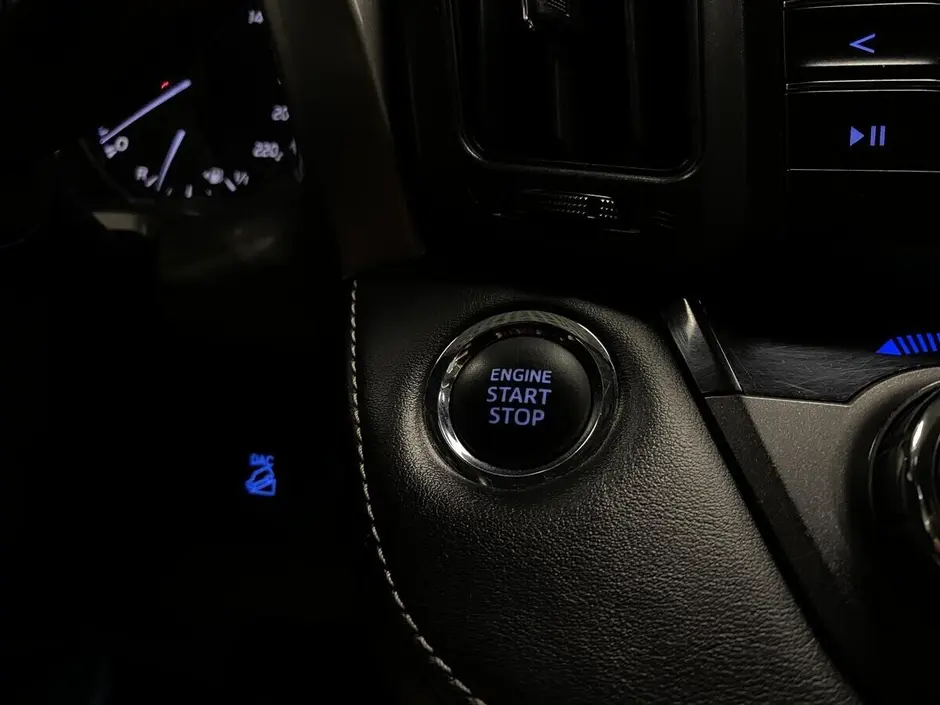 Toyota RAV4, 2017 г.