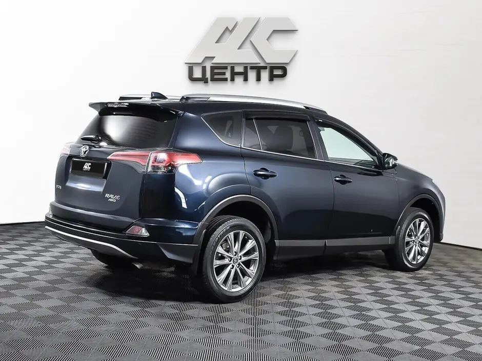 Toyota RAV4, 2017 г.