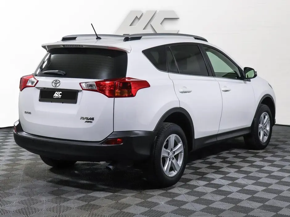 Toyota RAV4, 2013 г.