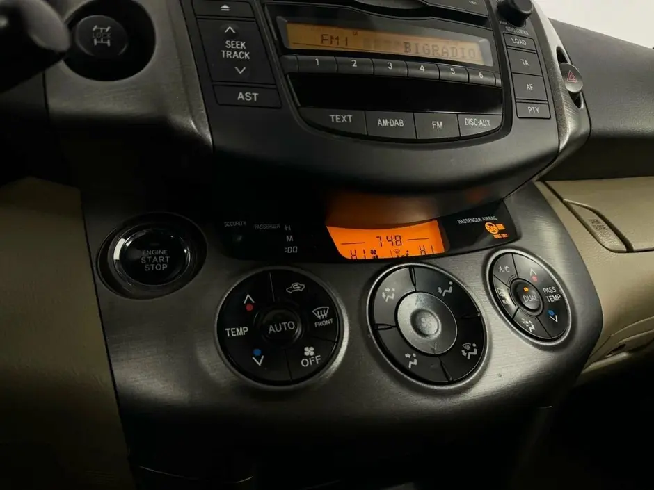 Toyota RAV4, 2012 г.