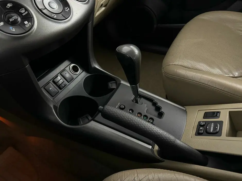 Toyota RAV4, 2012 г.