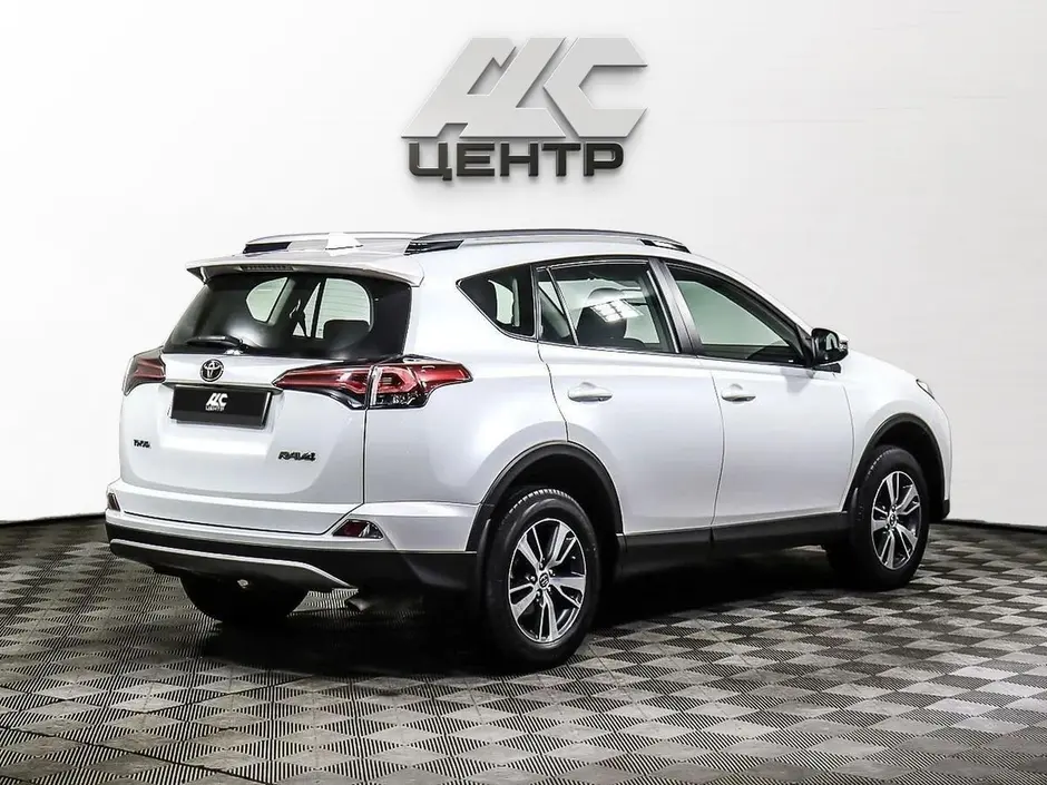 Toyota RAV4, 2016 г.