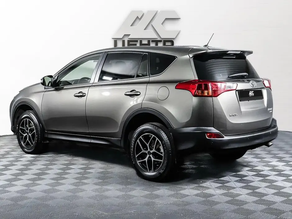 Toyota RAV4, 2013 г.