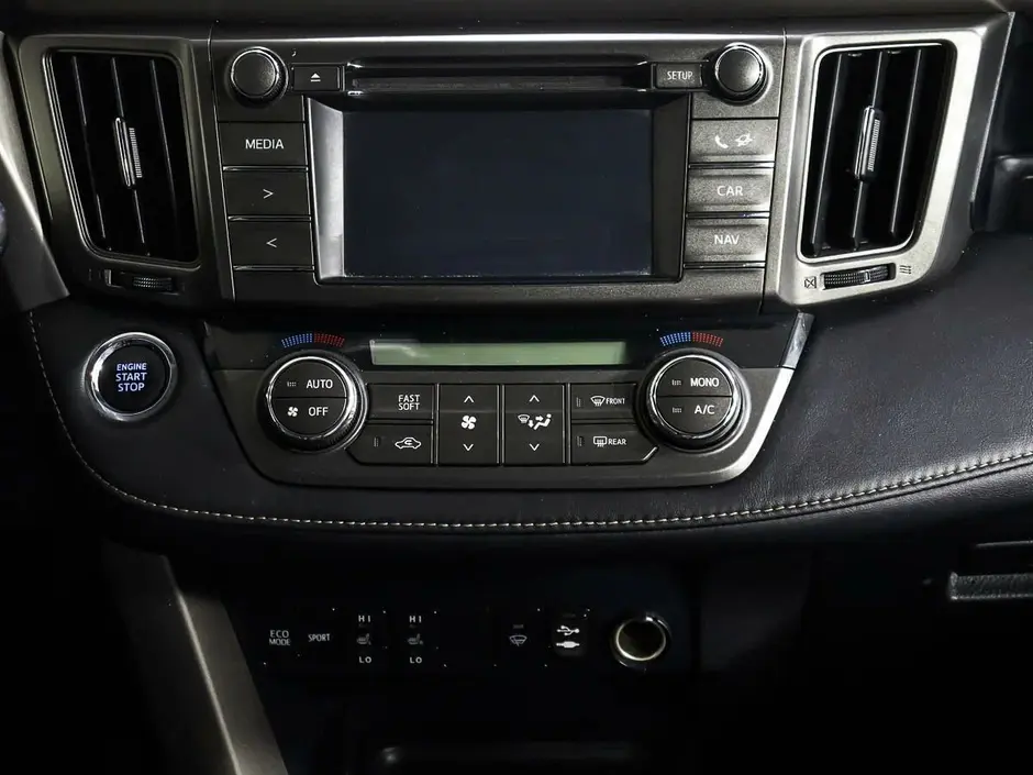 Toyota RAV4, 2015 г.