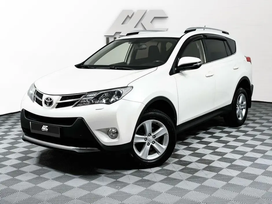 Toyota RAV4, 2015 г.