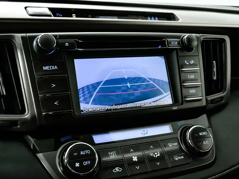 Toyota RAV4, 2015 г.