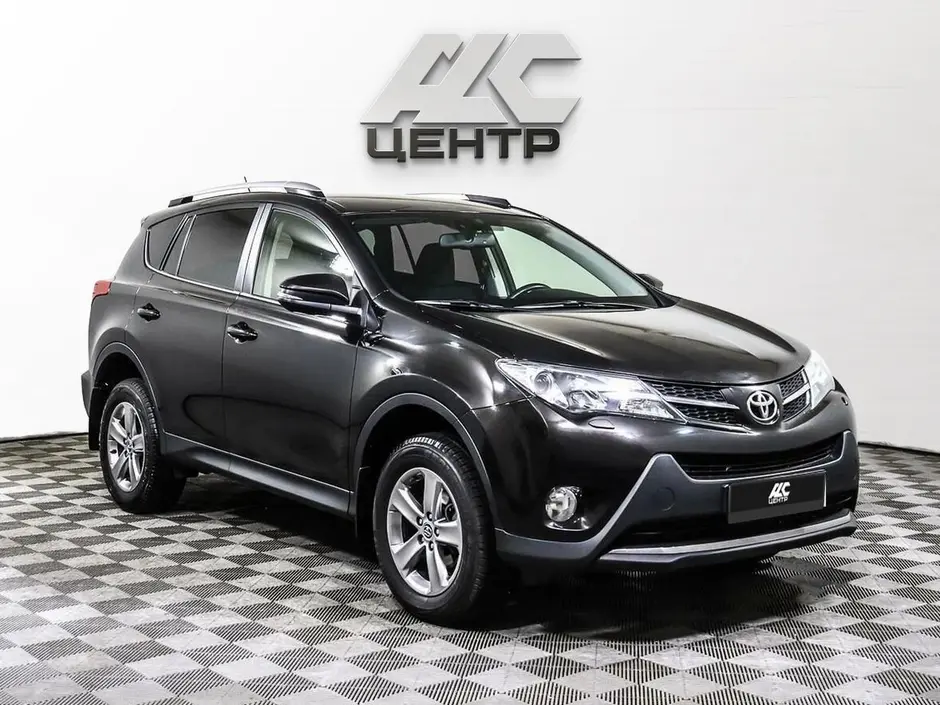 Toyota RAV4, 2015 г.